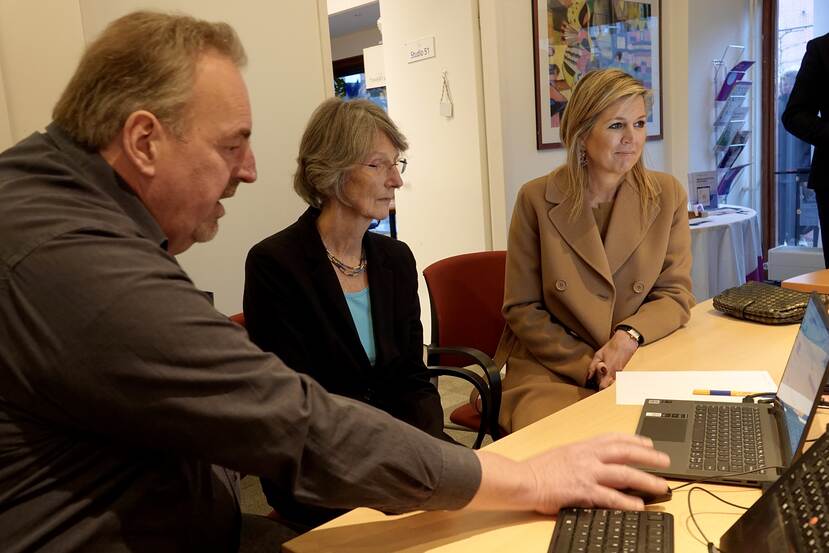 Koningin Máxima bezoekt Senior-Live in Almere Haven