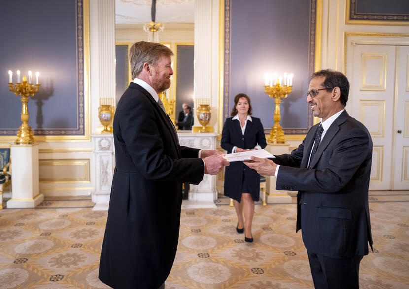 Koning ontvangt geloofsbrieven van de ambassadeur van Mauritanië