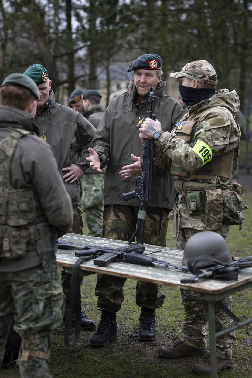 Koning bij operatie Interflex in Verenigd Koninkrijk