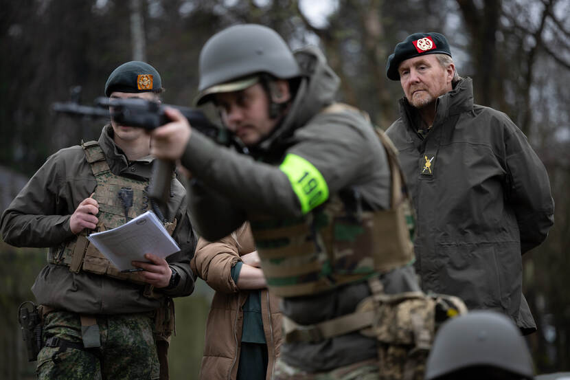 Koning bij operatie Interflex in Verenigd Koninkrijk