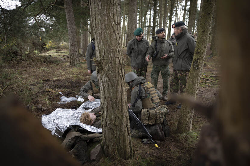 Koning bij operatie Interflex in Verenigd Koninkrijk