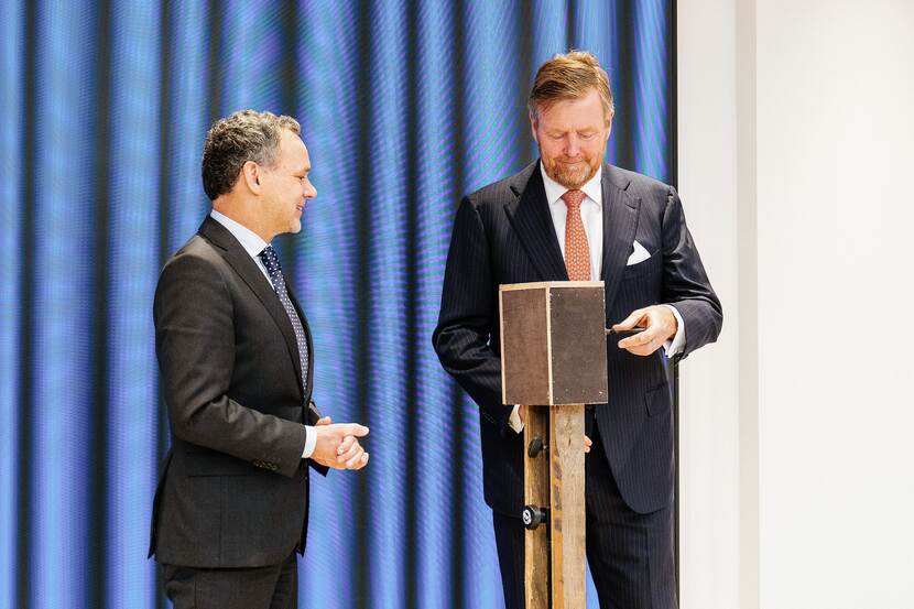 Koning opent nieuw gebouw Nederlandse ambassade in Brussel