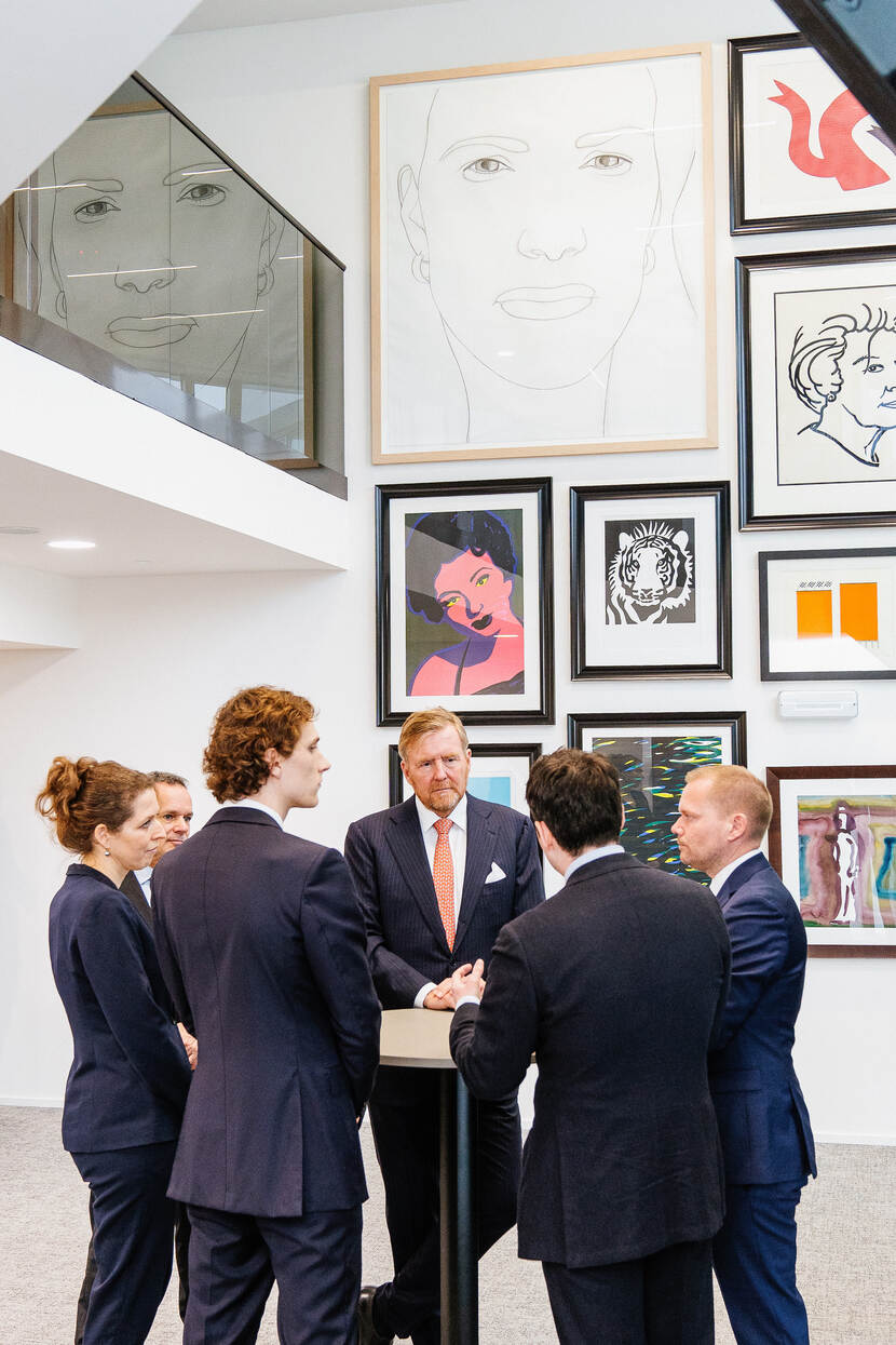 Koning opent nieuw gebouw Nederlandse ambassade in Brussel