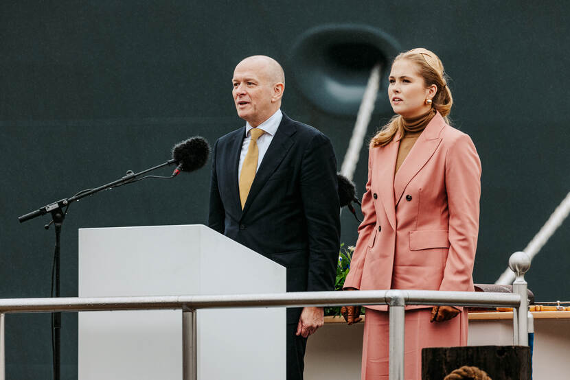 Prinses van Oranje doopt Zr Ms Den Helder