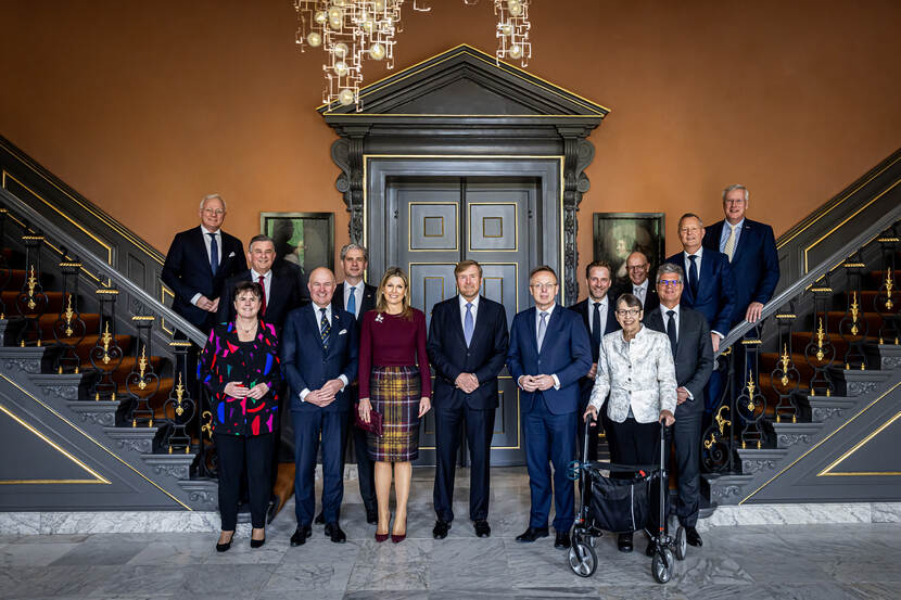 Koninklijk Paar ontvangt Kring van Commissarissen van de Koning
