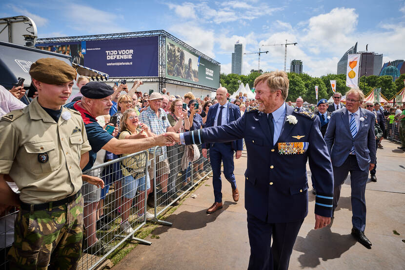 Koning bij Nederlandse Veteranendag