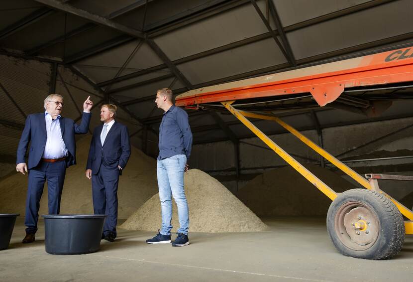 Koning bezoekt Oude Pekela