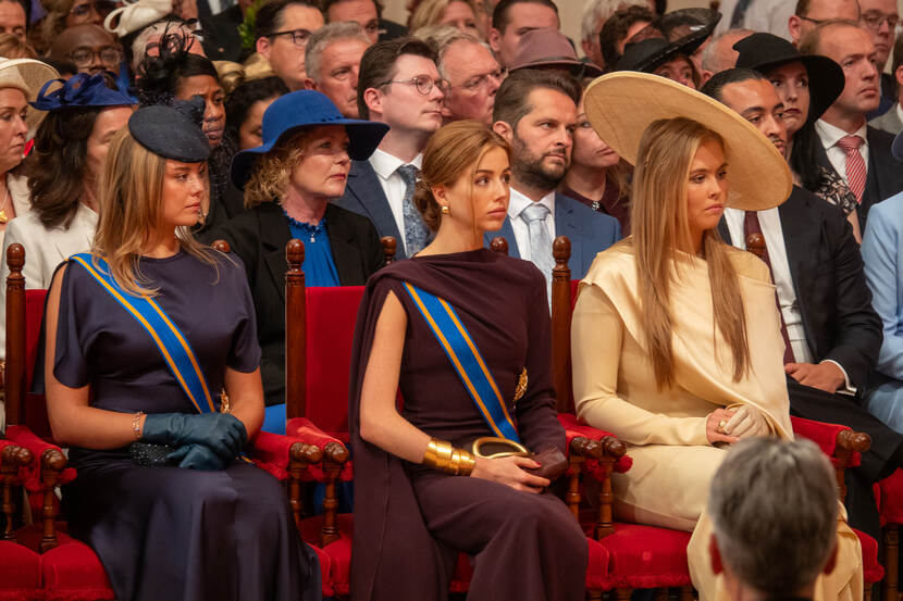 Prinses Ariane, Prinses Alexia en Prinses van Oranje tijdens het uitspreken de Troonrede 2025.