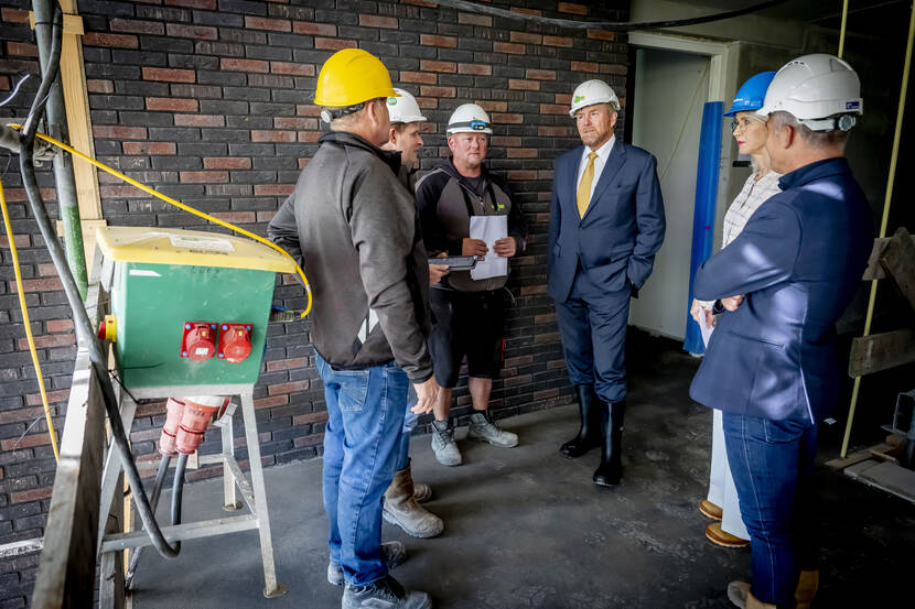 Koning en minister Keijzer op werkbezoek in Assen in het kader van de regionale ruimtelijke ontwikkelingen