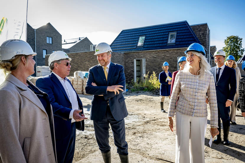 Koning en minister Keijzer op werkbezoek in Assen in het kader van de regionale ruimtelijke ontwikkelingen
