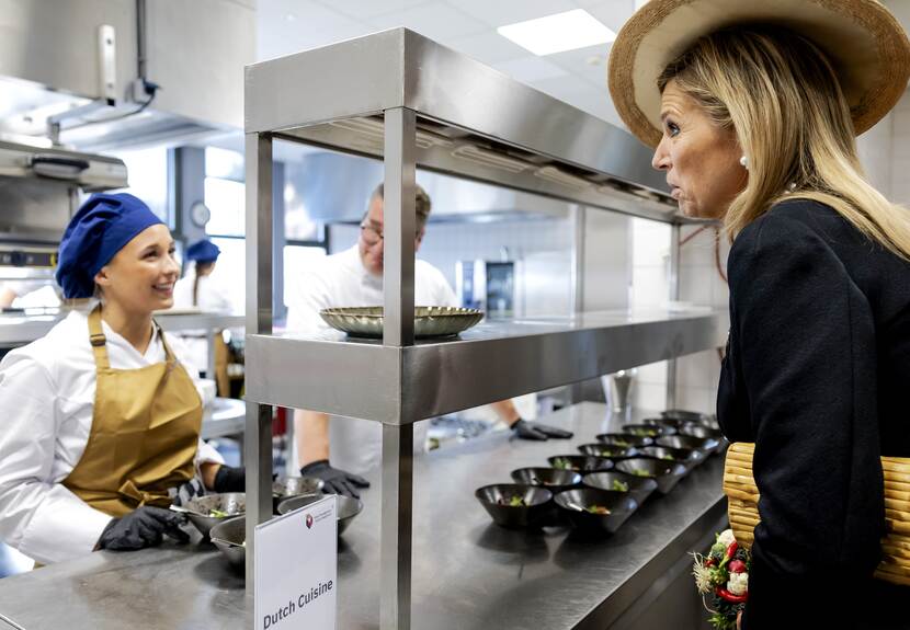 Koningin Máxima aanwezig bij 75-jarig jubileum Hotel Management School Maastricht