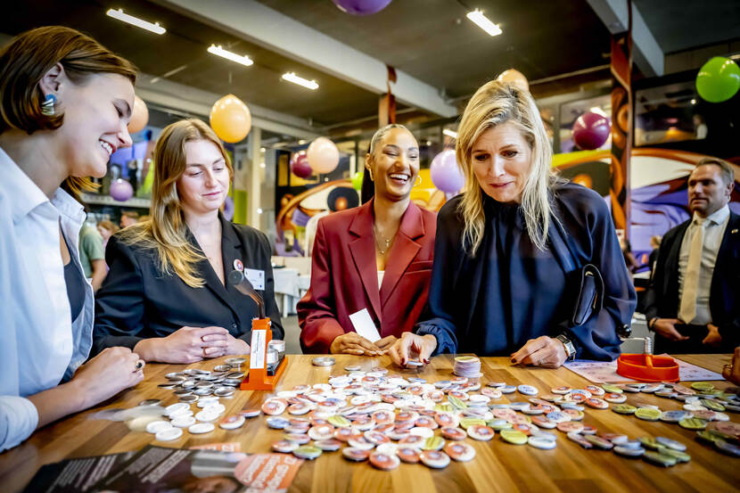 Koningin Máxima lanceert In je bol