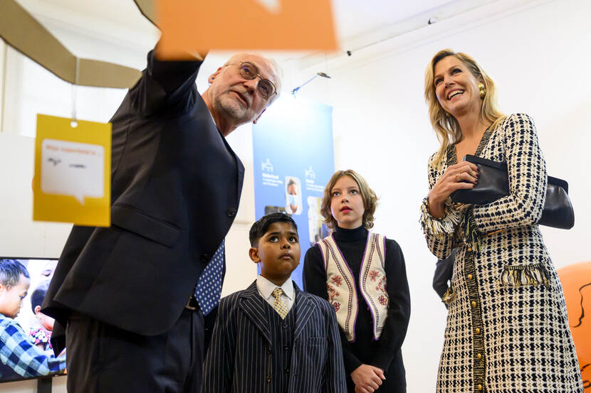 Koningin Máxima bij opening tentoonstelling 'Heroes – kinderkanker de wereld uit'