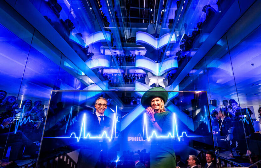 Koningin Máxima opent hoofdkantoor van Koninklijke Philips in Amsterdam