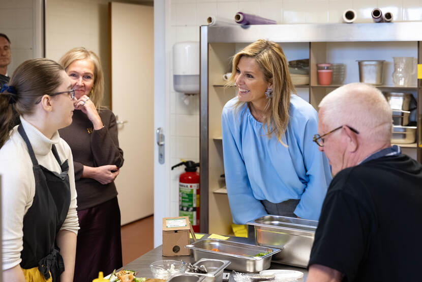 Koningin Máxima bezoekt Enik Recovery College