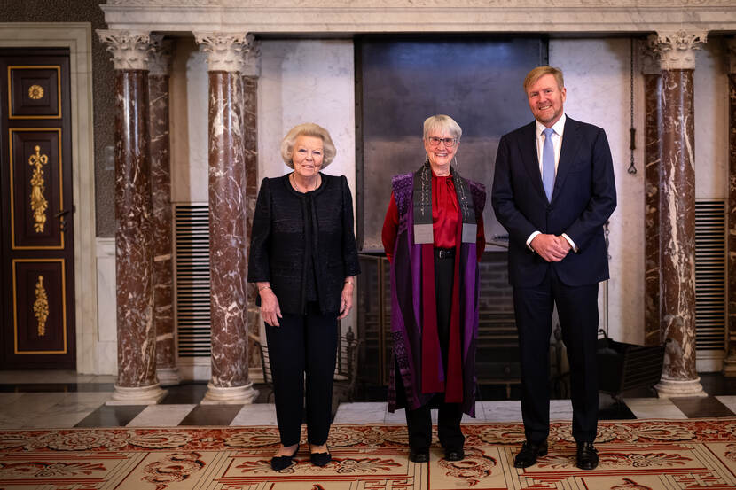 Koning en Prinses Beatrix bij uitreiking Erasmusprijs aan Donna Haraway
