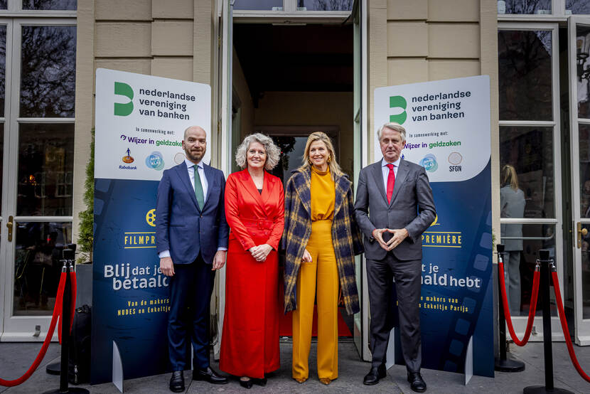 Koningin Máxima bij première van de film ‘Blij dat je betaald hebt’
