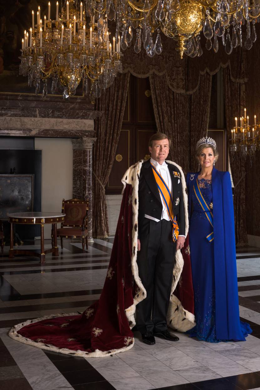 Staatsiefoto Koning Willem-Alexander en Koningin Máxima, april 2013.