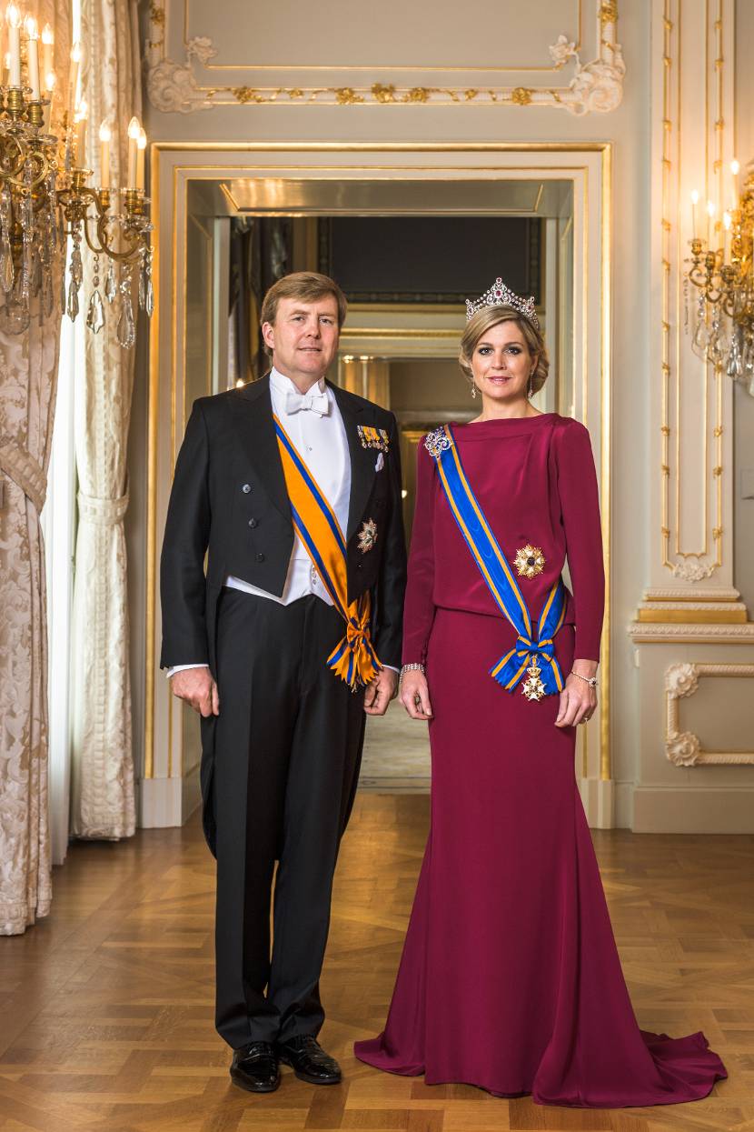 Staatsiefoto Koning Willem-Alexander en Koningin Máxima, april 2013.