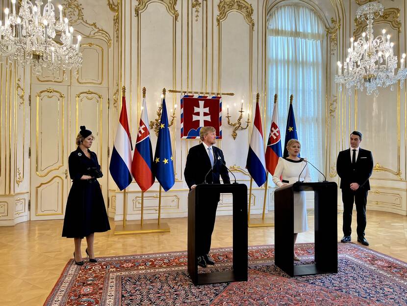 Persverklaring Koning Willem-Alexander op Presidentieel Paleis Bratislava