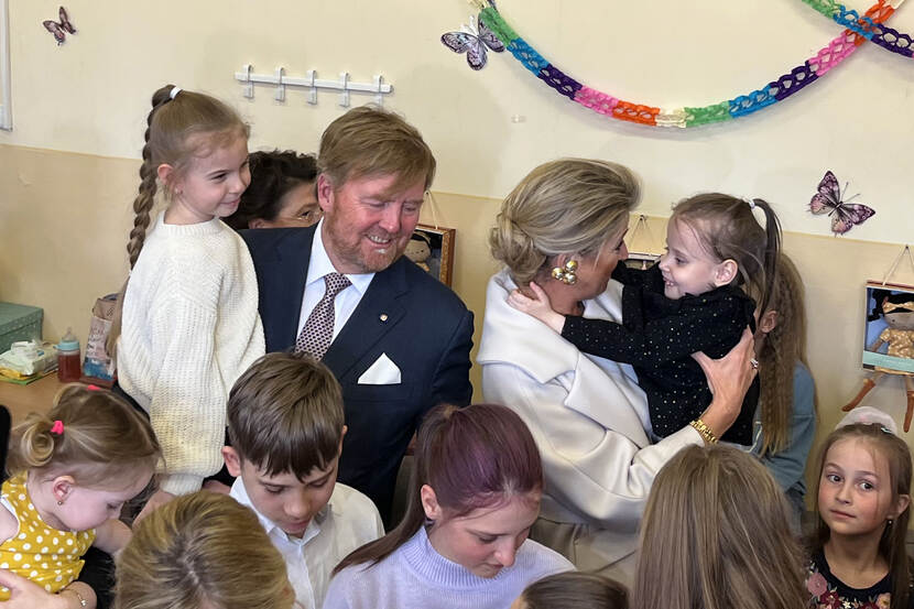 Koning Willem-Alexander en Koningin Máxima bezoeken Oekraïense vluchtelingen in Slowakije