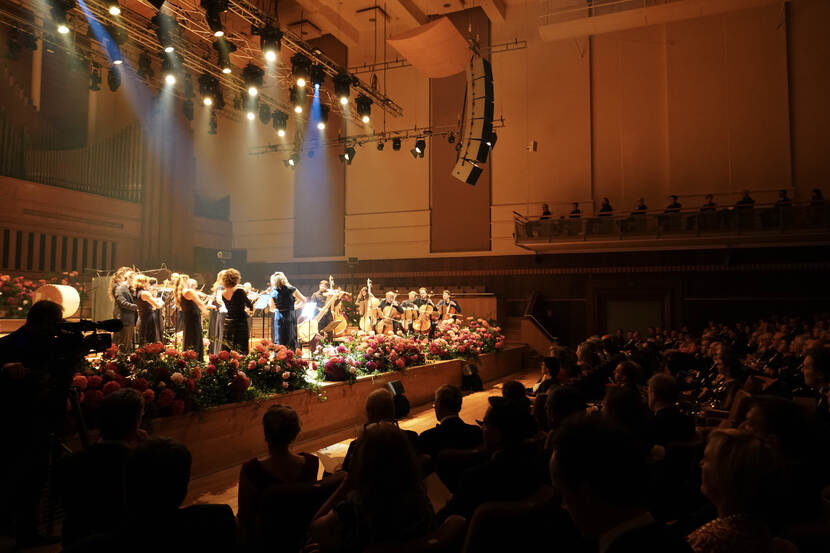 strijkorkest op een podium staatsbezoek België
