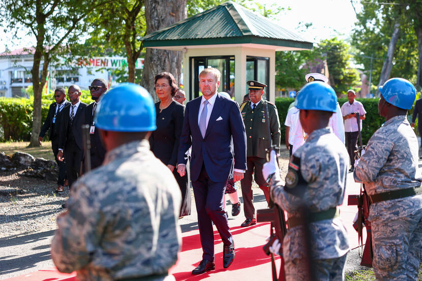 Koning Willem-Alexander en Koningin Máxima brengen een staatsbezoek aan Suriname
