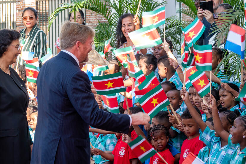 Koning Willem-Alexander en Koningin Máxima brengen een staatsbezoek aan Suriname