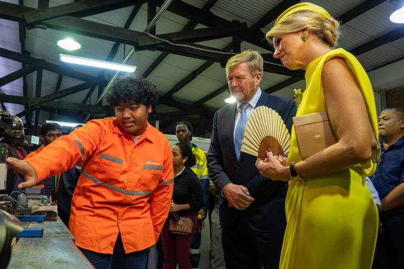 Koning Willem-Alexander en Koningin Máxima brengen een staatsbezoek aan Suriname