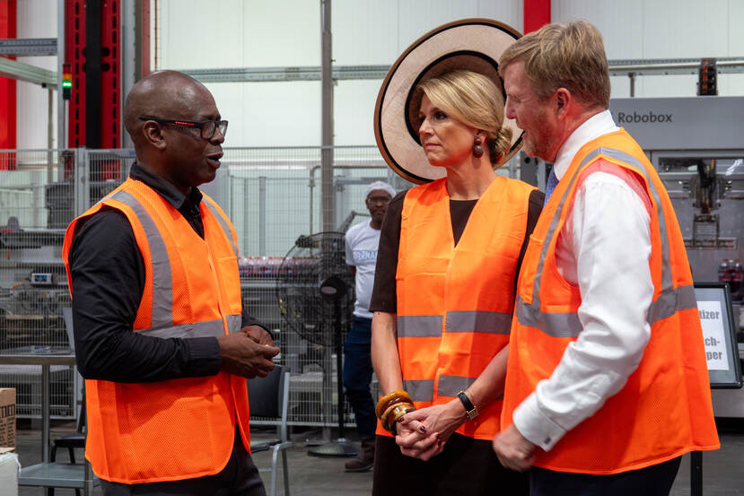 Koning Willem-Alexander en Koningin Máxima brengen een staatsbezoek aan Suriname