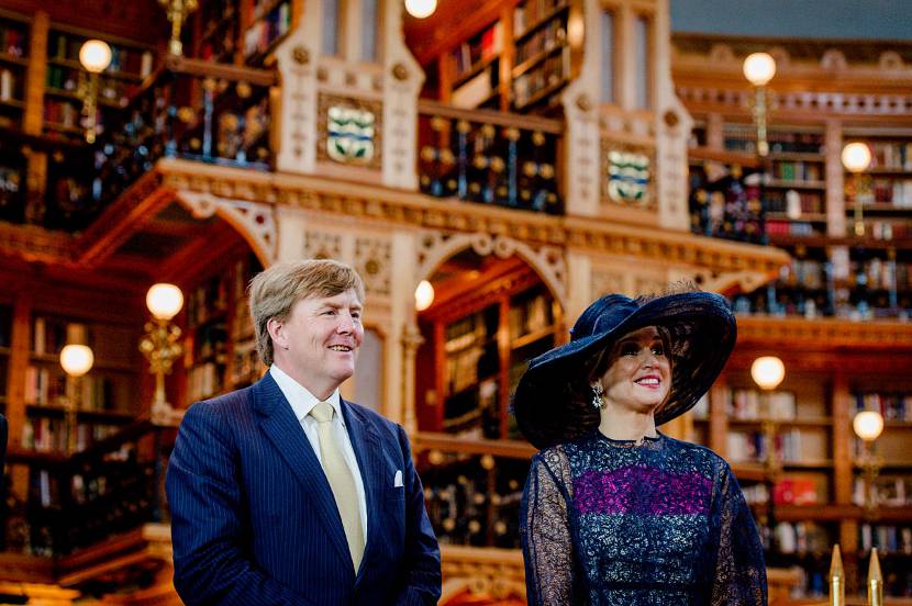 Koning Willem-Alexander en Koningin Máxima bezoeken het parlement