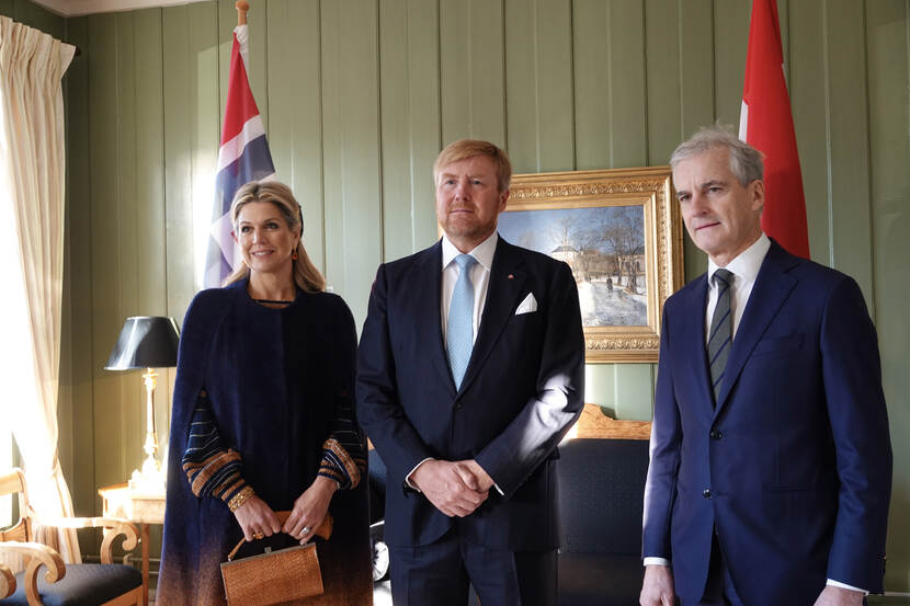 Koninklijk Paar ontmoet minister-president Jonas Gahr Støre